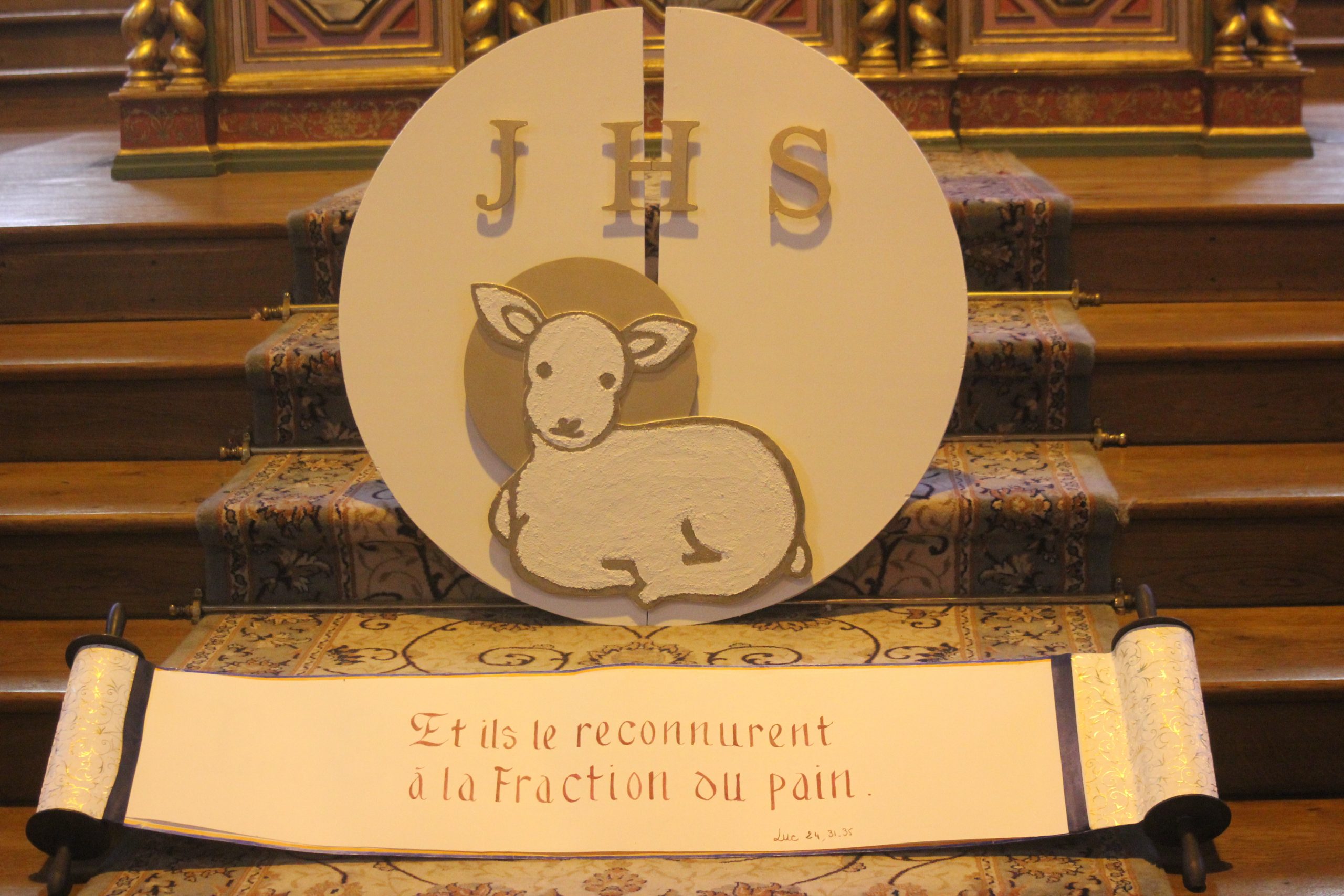 LA PREMIERE COMMUNION